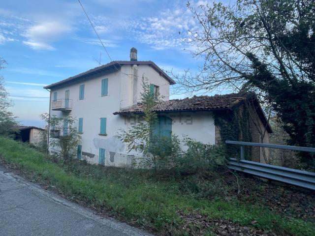Rustico in vendita a Montroni, Neviano degli Arduini