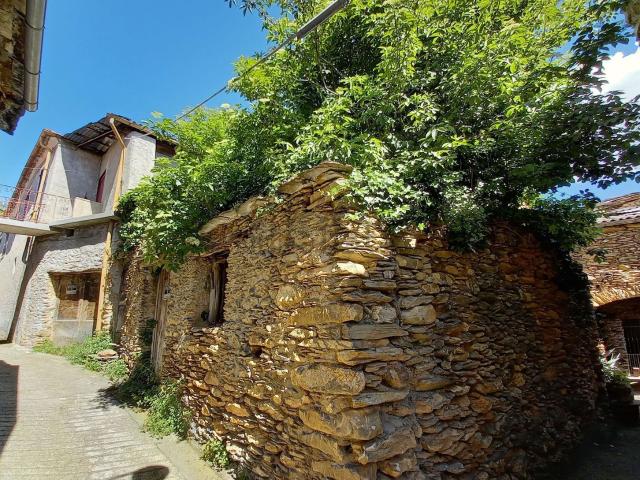 Rustico in vendita a Armo, Liguria