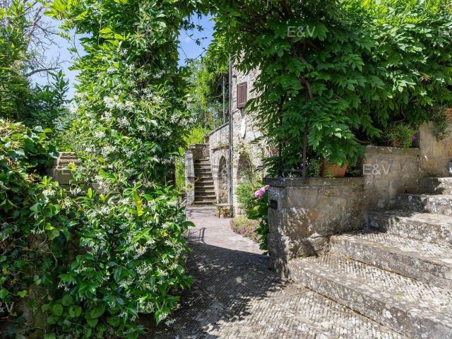 Rustico in vendita a Poppi, Toscana