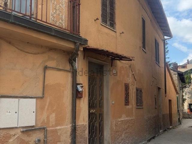 Rustico in vendita a Scurcola Marsicana, L'Aquila
