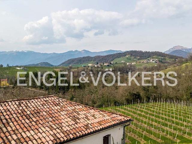 Rustico in vendita a Tarzo, Veneto