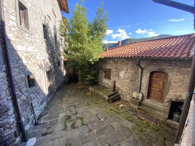 Rustico in vendita a Unione di comuni Montana Lunigiana, Comano