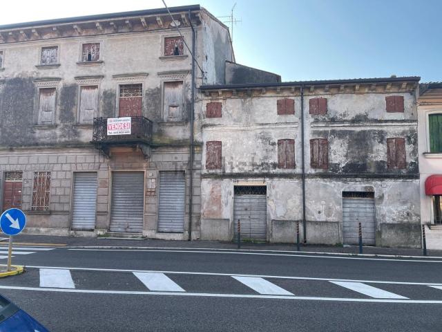 Rustico in vendita a Ronco All'adige, Veneto