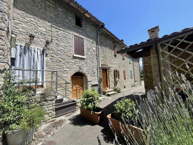 Rustico in vendita a Nuovo Circondario Imolese, Castel Del Rio