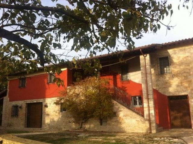 Rustico in vendita a San Lorenzo, Bastia Umbra