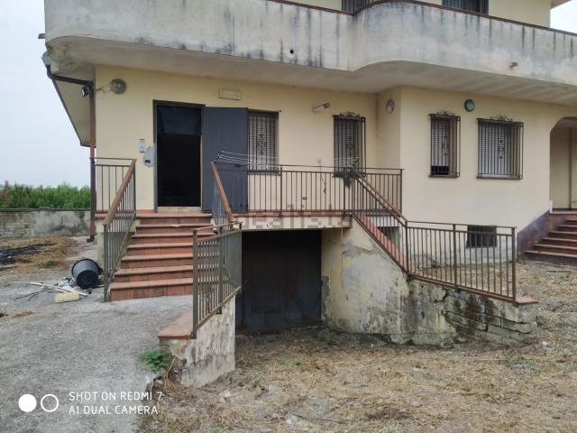 Rustico in vendita a San Cipriano D'aversa, Campania