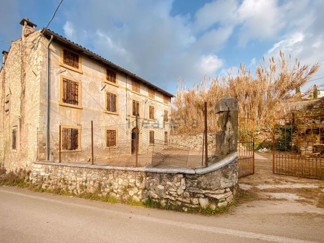 Rustico in vendita a Villa, Negrar