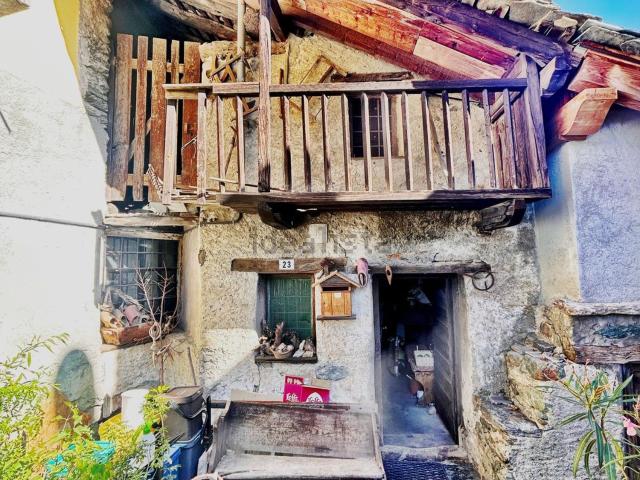 Rustico in vendita a Challand-Saint-Victor Capoluogo - Ville, Challand Saint Victor