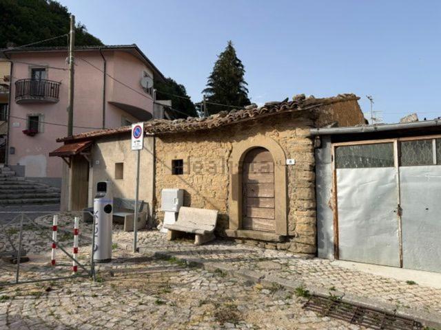 Rustico in vendita a Scontrone, Abruzzo