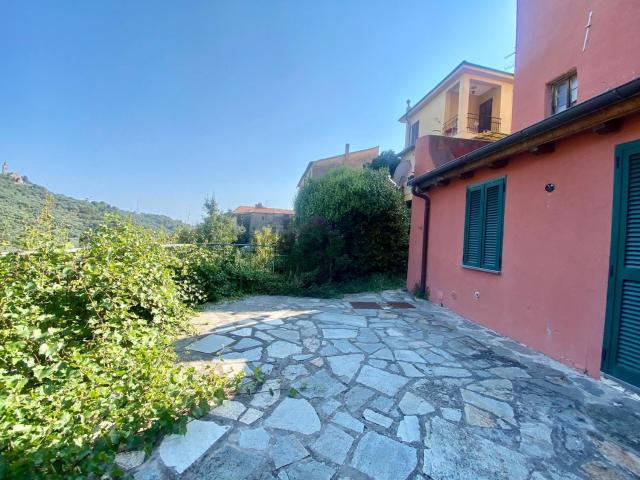 Rustico in vendita a Imperia, Liguria
