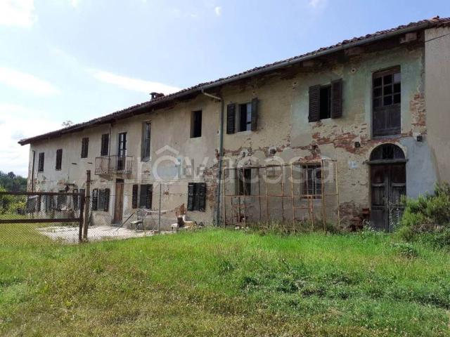 Rustico in vendita a Piemonte, Asti