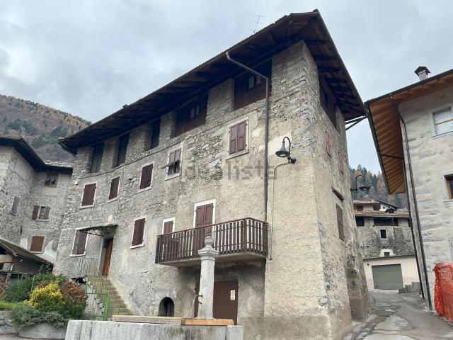 Rustico in vendita a Comunità delle Giudicarie, Tione Di Trento
