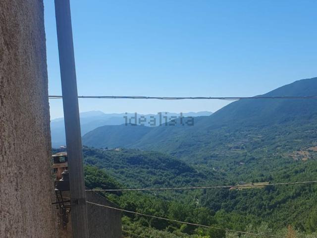 Rustico in vendita a Rocchetta A Volturno, Molise