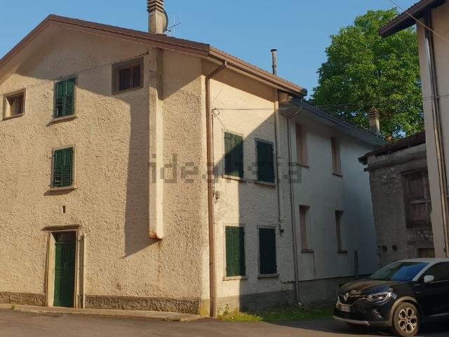 Rustico in vendita a Cimolais, Friuli-Venezia Giulia