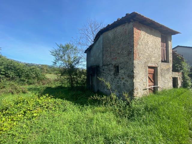 Rustico in vendita a Follo, Liguria