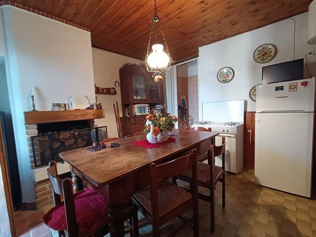 Rustico in vendita a Tregnago, Veneto