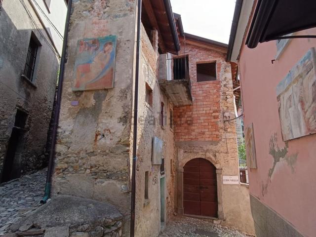 Rustico in vendita a Zuigno, Casalzuigno