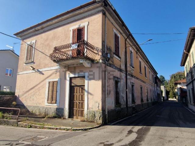 Rustico in vendita a Pianasca, Venegono Superiore