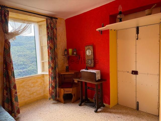 Rustico in vendita a Pietrabruna, Provincia di Imperia