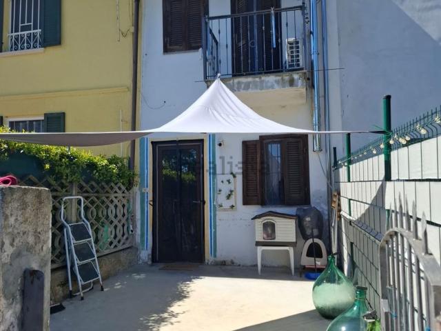 Rustico in vendita a Piemonte, Asti
