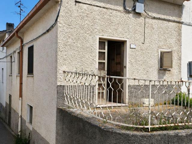 Rustico in vendita a Civitella Messer Raimondo, Abruzzo