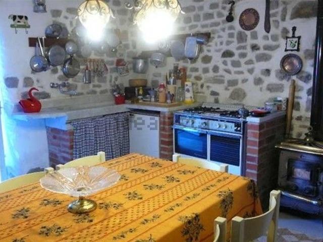 Rustico in vendita a Unione di comuni Montana Lunigiana, Fivizzano