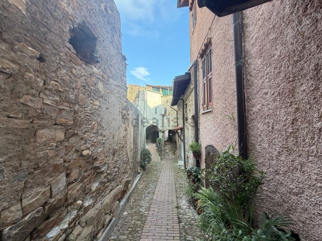 Rustico in vendita a Pompeiana, Provincia di Imperia