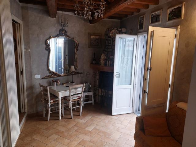 Rustico in vendita a Carmignano, Toscana