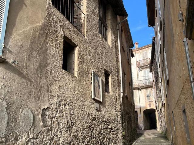 Rustico in vendita a Due Cossani, Dumenza