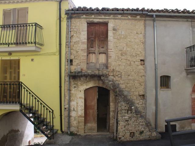Rustico in vendita a Bomba, Abruzzo