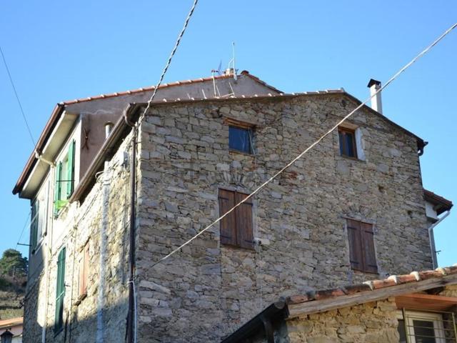 Rustico in vendita a Baiardo, Liguria