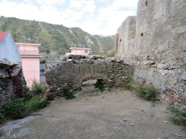 Rustico in vendita a Saponara, Sicilia