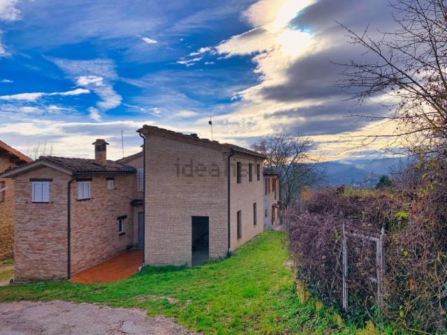 Rustico in vendita a Marche, Macerata