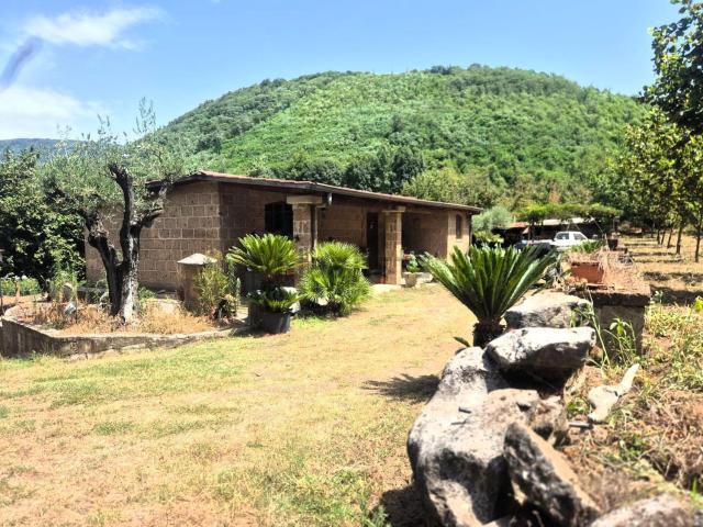 Rustico in vendita a San Felice, Montoro