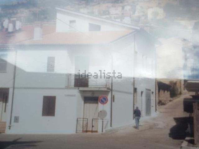Rustico in vendita a Lecce Nei Marsi, Abruzzo