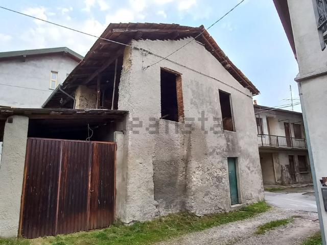 Rustico in vendita a Inarzo, Lombardia