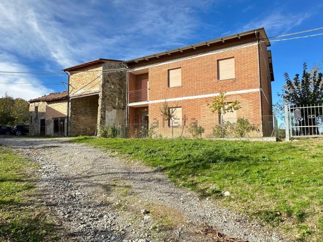 Rustico in vendita a Unione dei comuni del Distretto Ceramico, Prignano Sulla Secchia