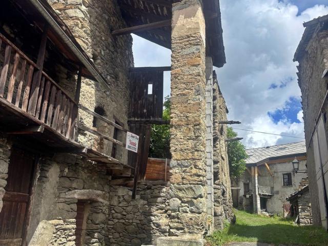 Rustico in vendita a Doues, Aosta