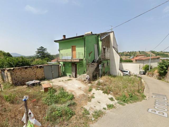 Rustico in vendita a Roccabascerana, Campania