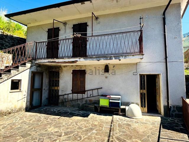 Rustico in vendita a Unione di comuni Montana Lunigiana, Bagnone