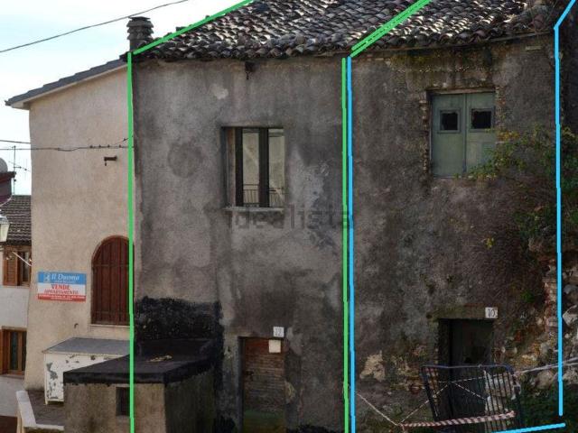 Rustico in vendita a Ovindoli, Abruzzo
