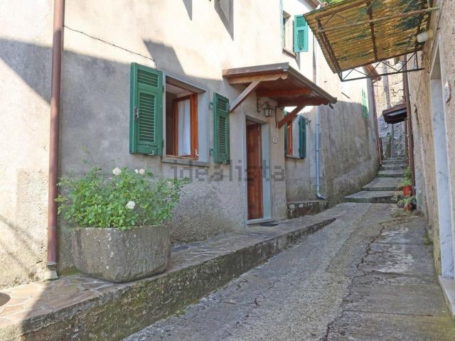 Rustico in vendita a Mezzana, Fivizzano