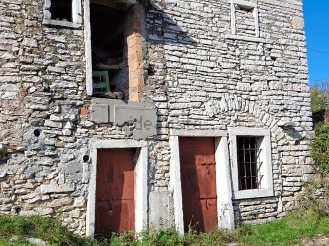 Rustico in vendita a Sant'anna D'alfaedo, Veneto