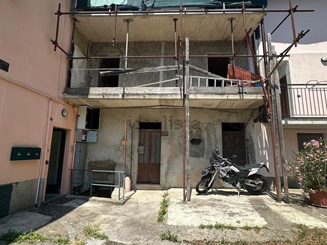 Rustico in vendita a Sala, Calolziocorte