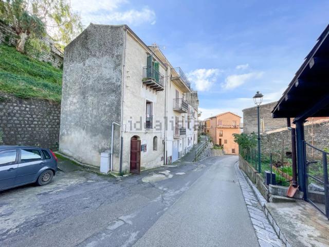 Rustico in vendita a Gratteri, Sicilia