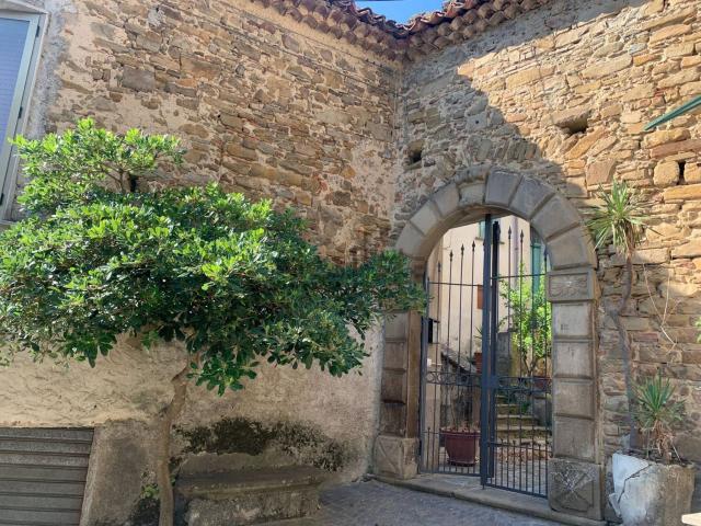 Rustico in vendita a Prignano Cilento, Campania