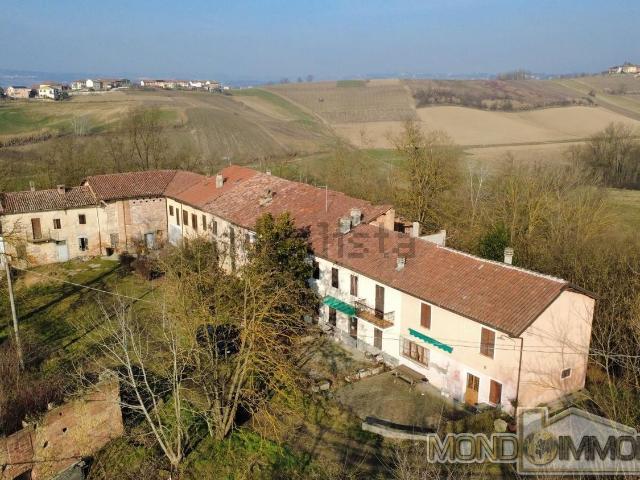Rustico in vendita a Piemonte, Asti