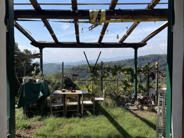 Rustico in vendita a Alpicella, Varazze