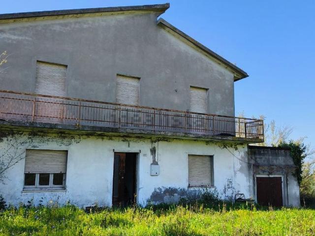 Rustico in vendita a Saludecio, Reggio Emilia