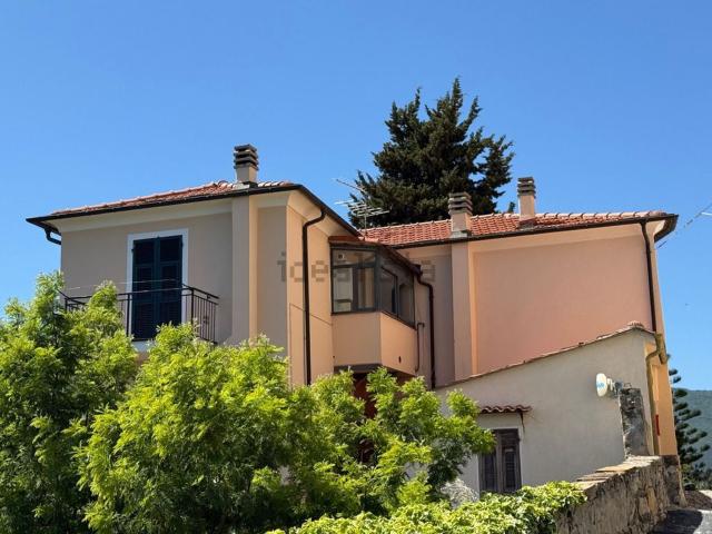 Rustico in vendita a Civezza, Provincia di Imperia